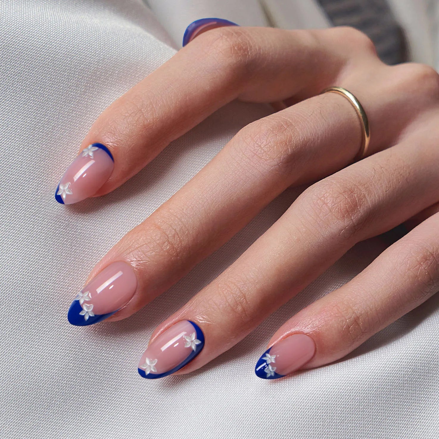 BTArtbox Short Almond 3D Press on Nails With Blue Blossom Flower Summer Wholesale Soft Gel Artificial False Fake Nails With Glue