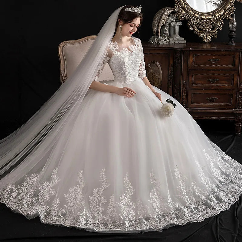 AL0953 2025 Spring New Lace Wedding Dress White Ball Gown with Half Sleeve and Floor Length Plus Size Bridal Main Dress