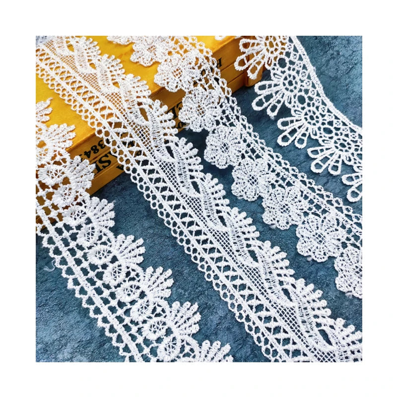 Manufacturer Wholesale Low Price 4.5cm Cotton Guipure White Embroidery Eco-Friendly Lace Trim for Bridal Dress Bags Shoes