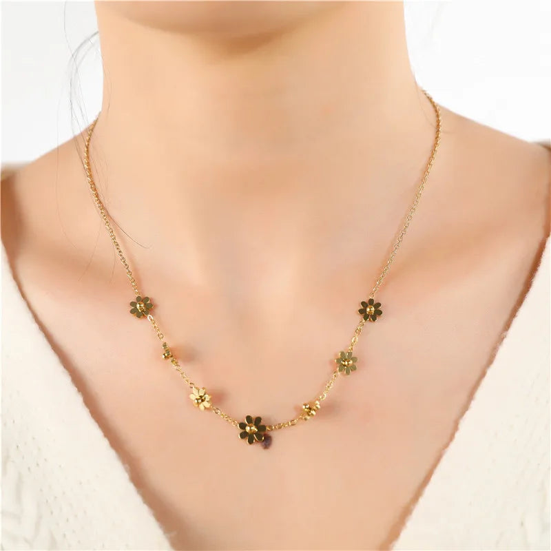 Fashion Trend Stainless Steel Flower Choker Personality Chic Metal Women's Necklace