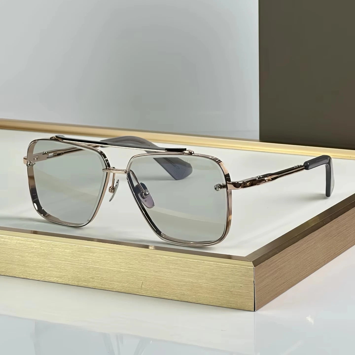 Classic Luxury Brand Oversized Men's Sunglasses Fashion Ladies Metal square Frame Sunglasses Vintage UV400 Sunglasses