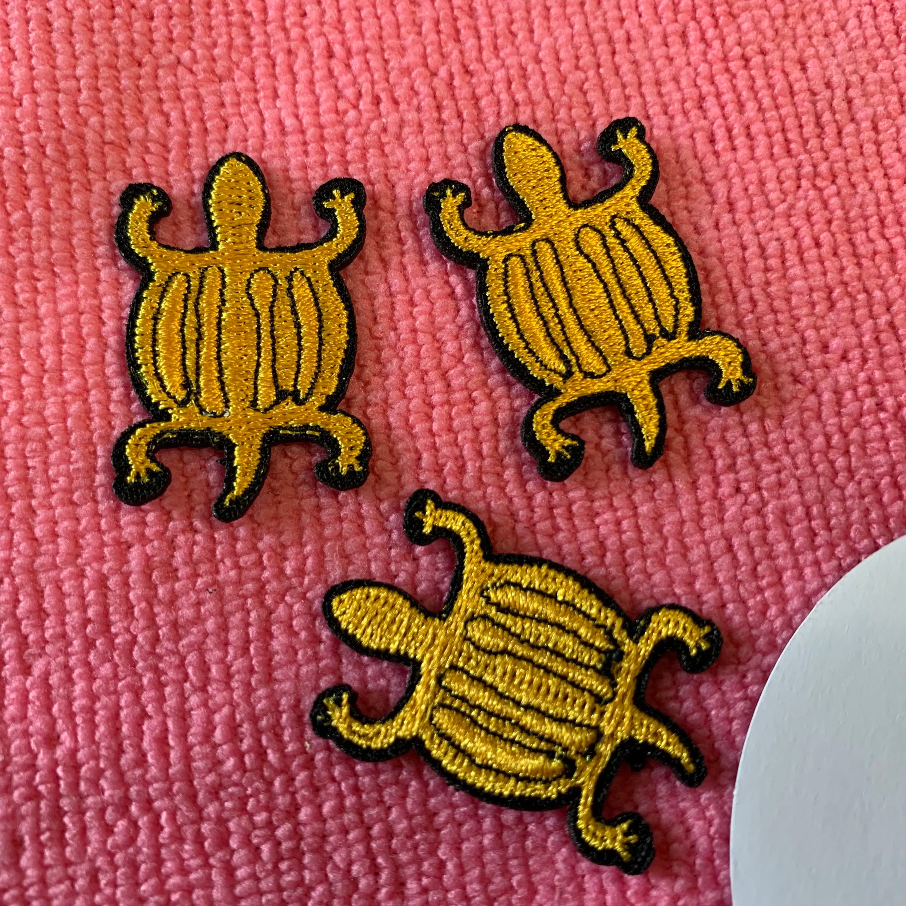 Tortoise logo Heat Press Embroidery Patchgold Color Iron on Embroidery Turtle Badge for Garment