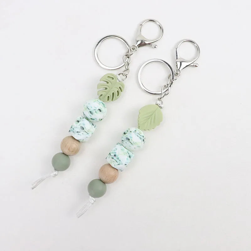 Hot Sale Customized Cartoon Leaf Shape Silicone Print Keychain Eco-Friendly Gift for Mom