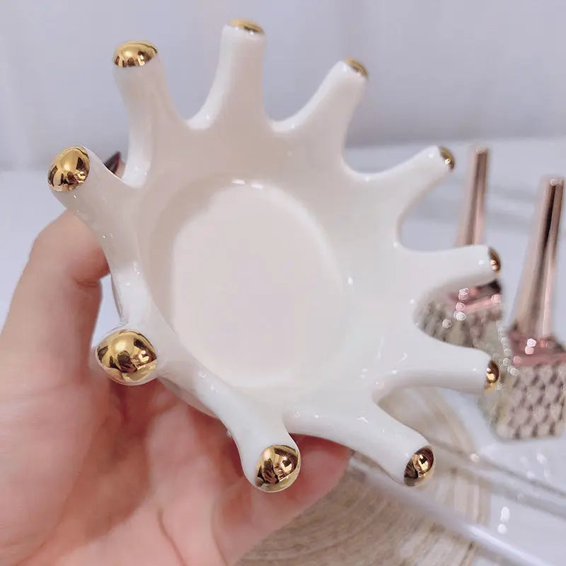 Nail Tools White Ceramic Crown Pen Holder Palette Dual Use Light Therapy Pen Manicure Brush Storage Rack Nail Pen Holder