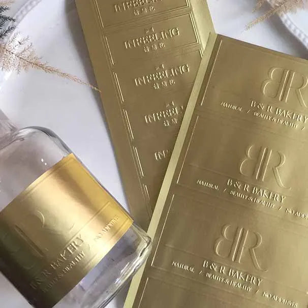 China Label Maker Gold Foil Logo Adhesive Waterproof Offset Label Printing Machine Wine Label Printing Stickers