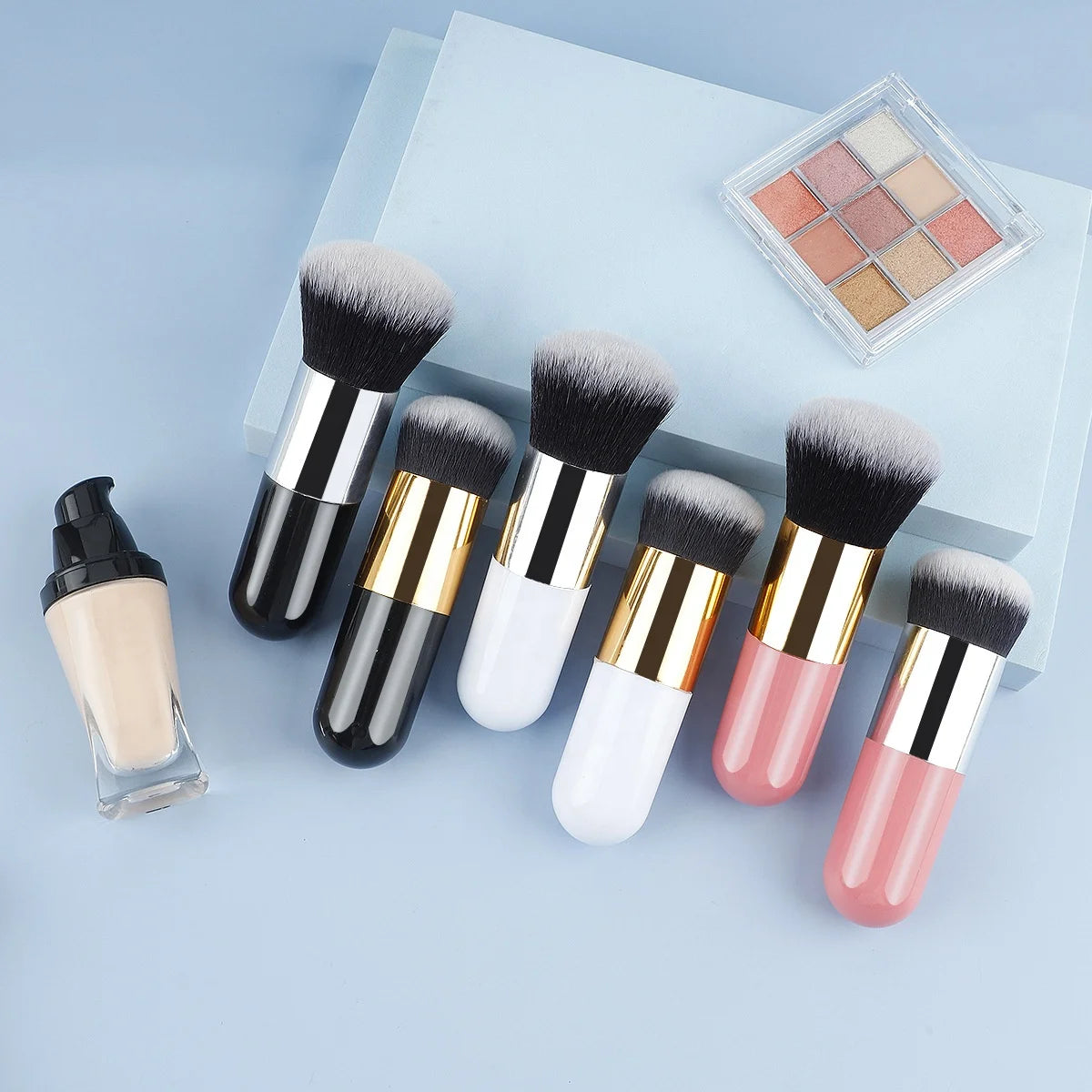 Kabuki Foundation Makeup Brush for Face and Concealer Travel Powder Brush for Blending Liquid Cream or Powder Cosmetics