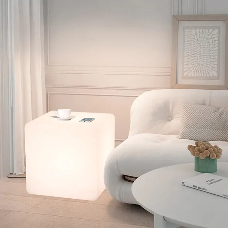 Modern Rechargeable LED Cube Stool Durable Plastic Indoor & Outdoor Garden Furniture Light-up Chairs & Tables for Hotel Use