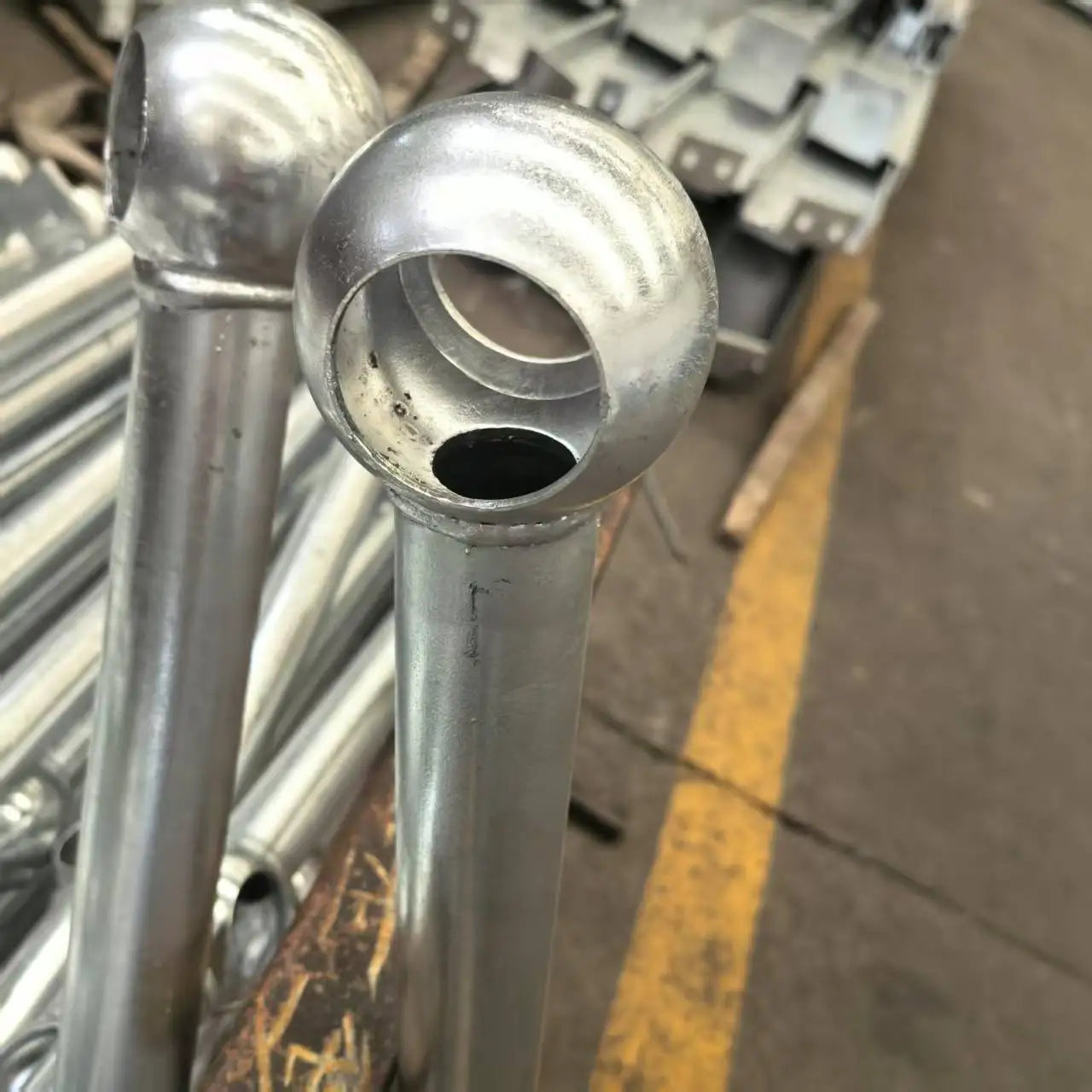 Galvanized Industrial Stair Handrails Ball Joint Stanchion with Metal Handrail Bridge Balustrades & Handrails