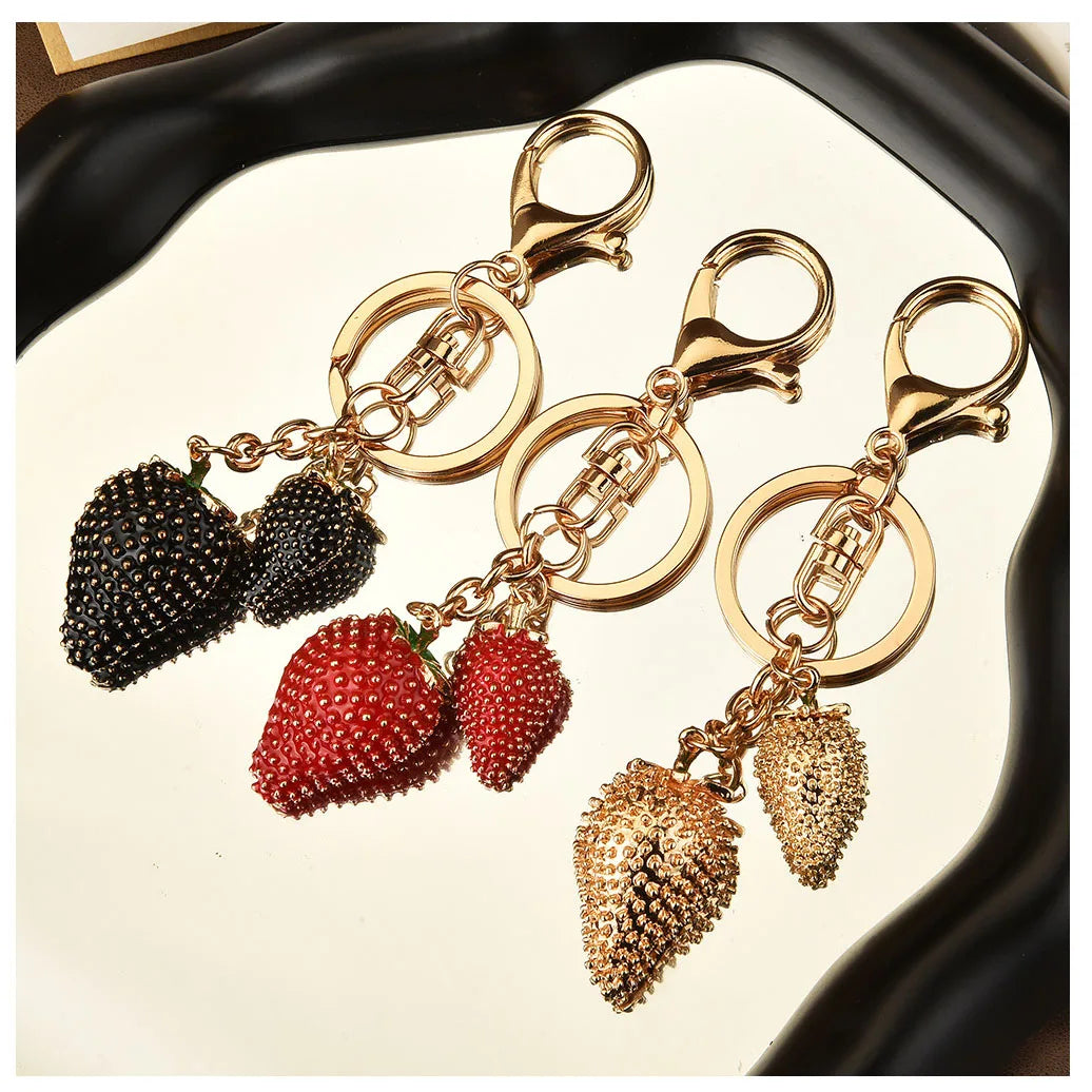 Cute Gold Plated Metal Strawberry Key Chain Lovely Red Enamel Fruit Strawberry Keychain for Girl Gift