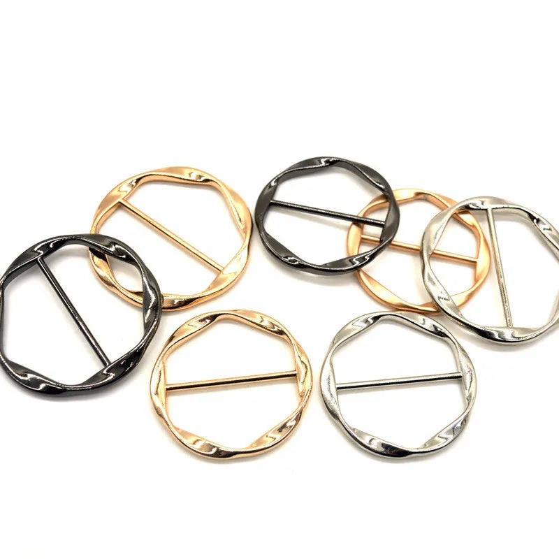 Wholesale Hot Selling the New Style Round Zinc Alloy Day Decoration Buckle Twist Flower Use for Dress Angle Belt Decoration