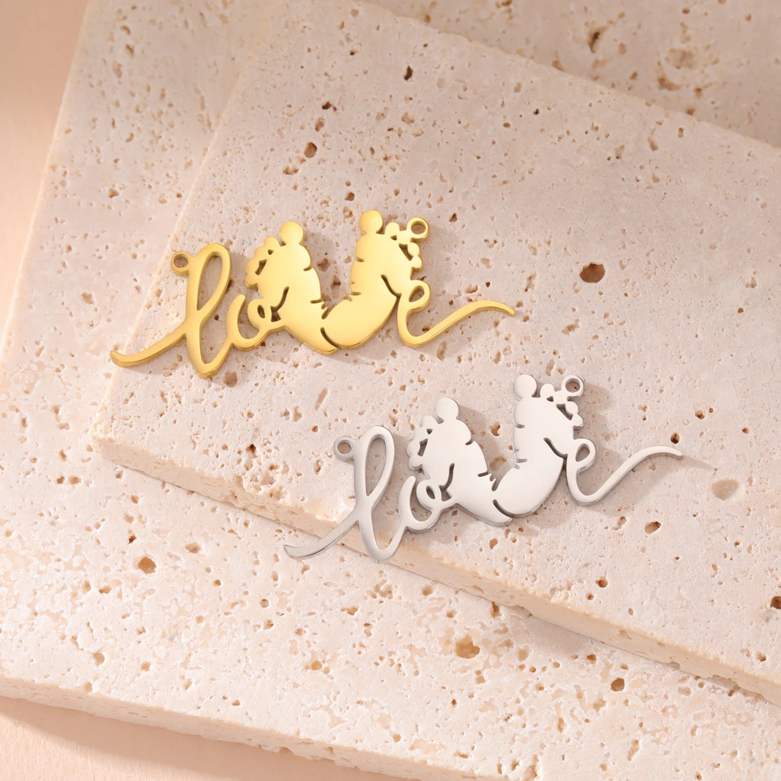 Gold Plated Footprint Charm for Women Stainless Steel Custom Logo Pendant Accessories for Necklace Bracelet
