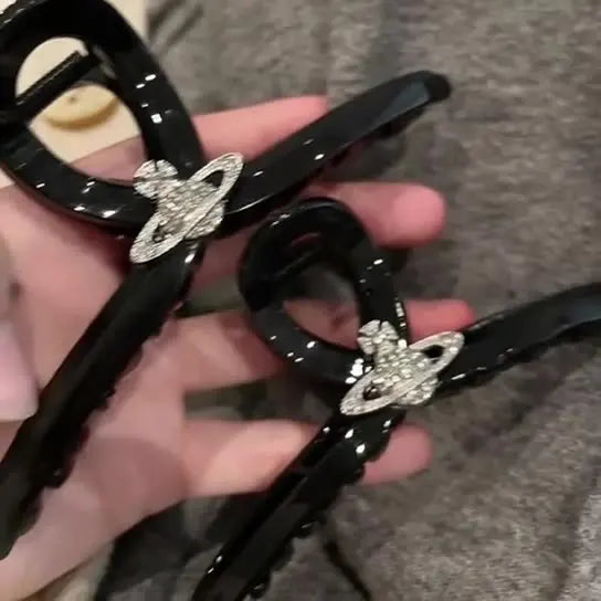 Wholesale Fashion Simplicity 11cm Black Plastic Hair Claw Planet Rhinestone Shark Claw Clip Headdress for Women Girls