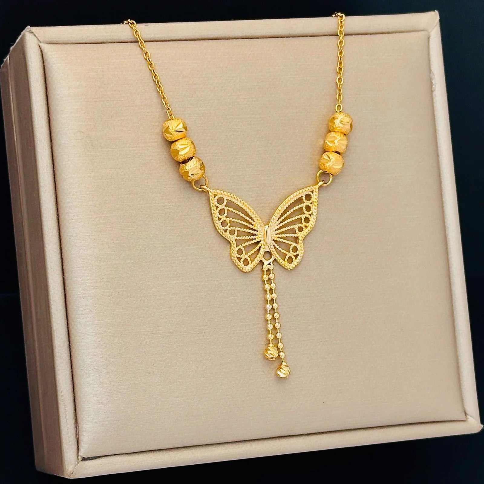2025 New Gold Plated Butterfly Tassel Necklace for Women Non-Tarnish Stainless Steel Pendant on Link Chain Clavicle Chain