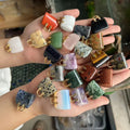 Natural Healing Crystals Stone Hand Carved Mini Bag Craft Ornament Amethyst Rose Quartz Home Desk Decoration