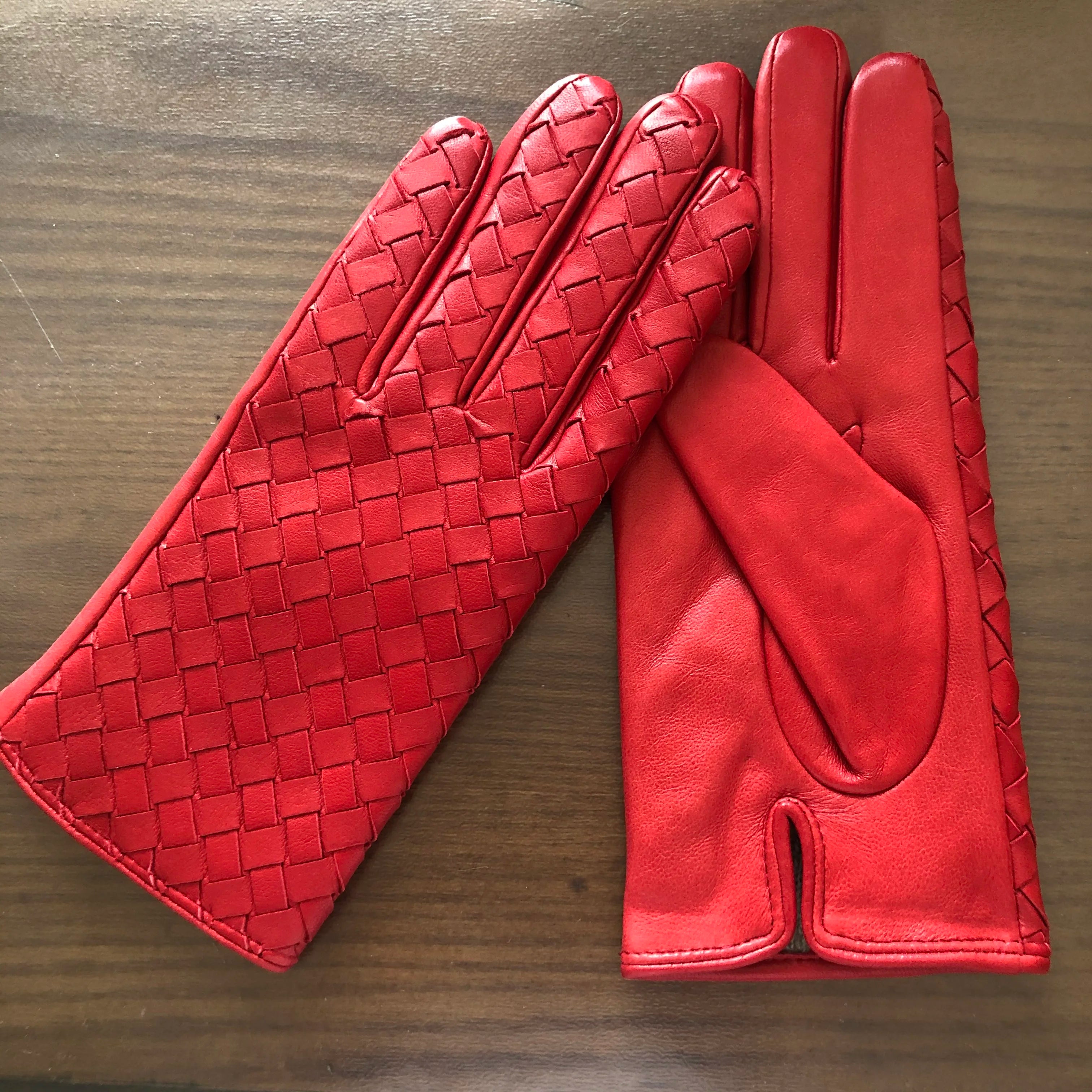 Sample Support Fashion Sheepskin Leather Gloves Winter Ladies Leather Driving Gloves Waterproof Warm Fashion Sheepskin Glove