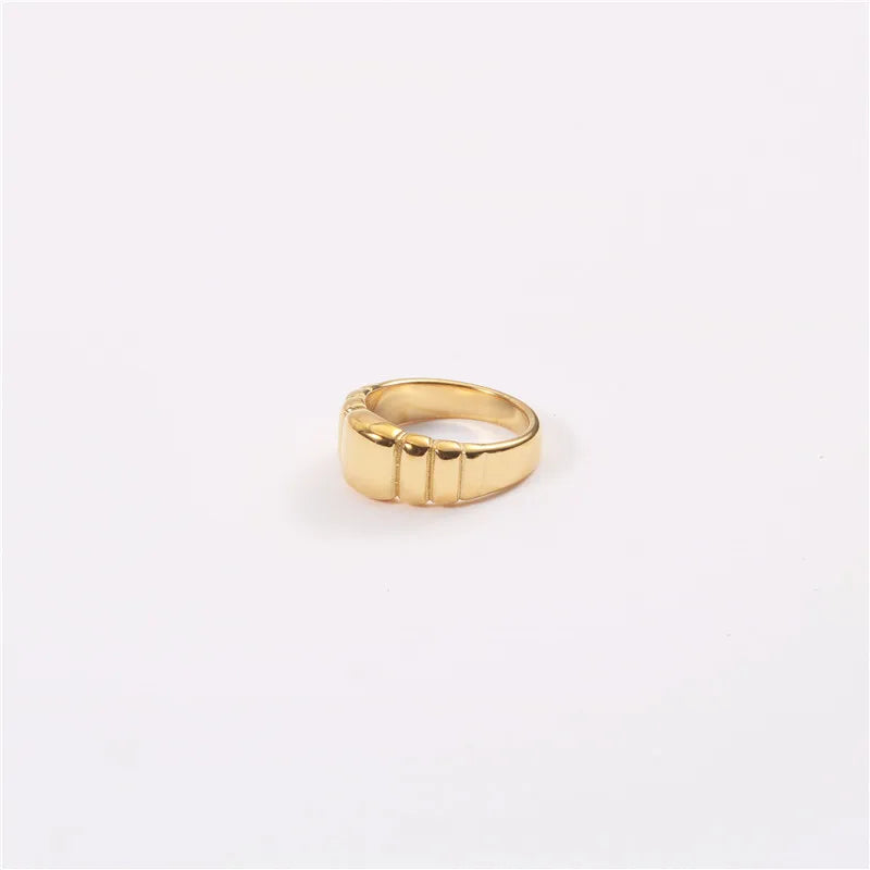 High End 18K PVD Gold Plated Waterproof Tarnish Free Band Croissiant Stainless Steel Rings