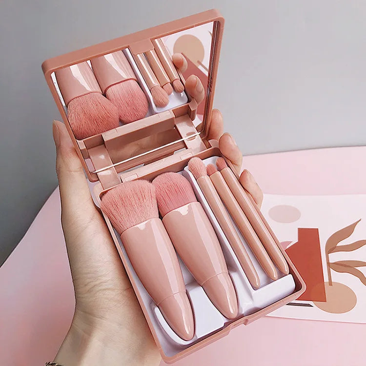 Gmagic 2024 High Quality Blush Portable Facial Cosmetic Brush Set With Mirror Plastic Case Makeup Brush Set for Travel Use
