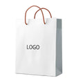Customized Branded Paper Bags Wholesale Luxury Shopping Paper Bag Eco-Friendly Paper Bags for T-Shirts Packaging