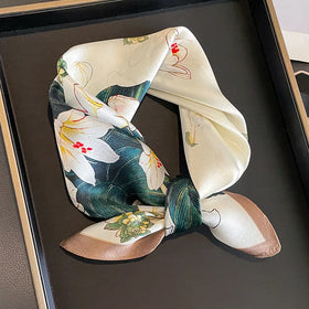 Wholesale Stylish Ladies Fashion 53*53cm Hook Flower Print Hair Silk Scarf Bandanas 100% Pure Silk square Neck Tie Scarf Women