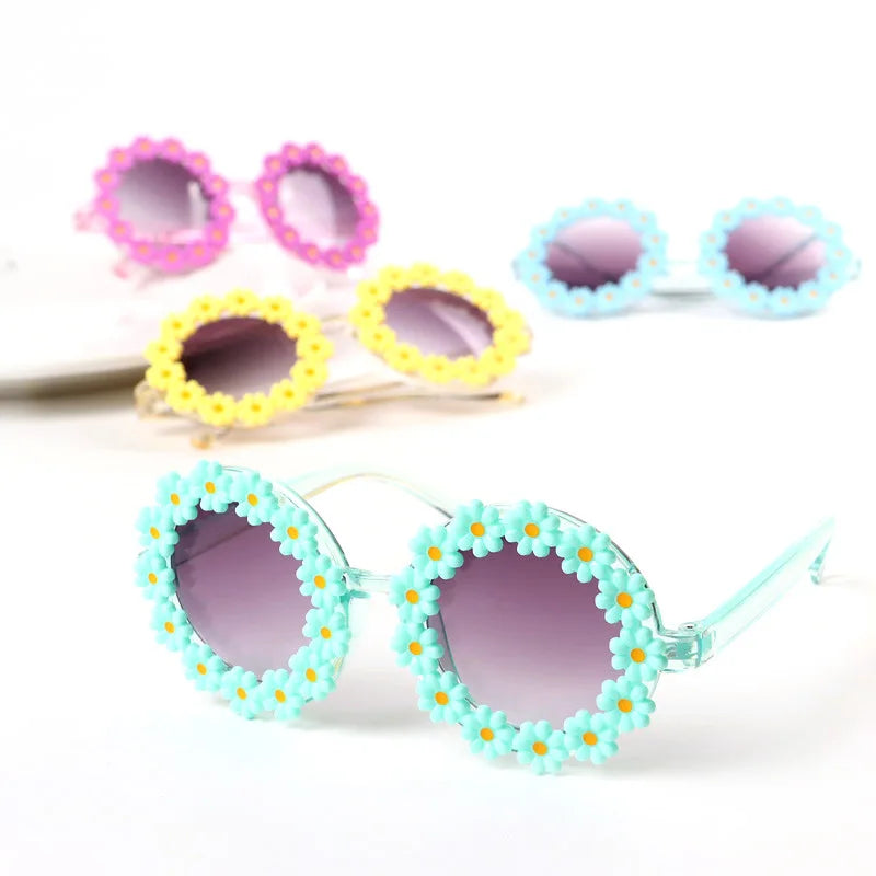 2022 Out-Of-Street Sunglasses for Children Lovely Sweet Flower Design Blue Yellow Purple White PC Material Green Pink