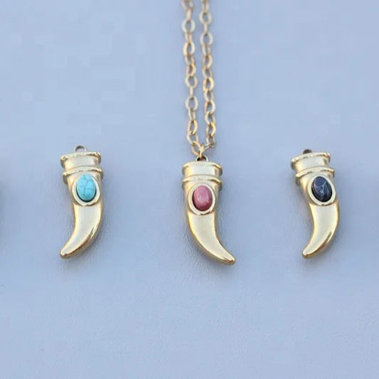 New Fashion PVD Gold Stainless Steel Dangle Horn Pendant Necklace with Oval Natural Stone