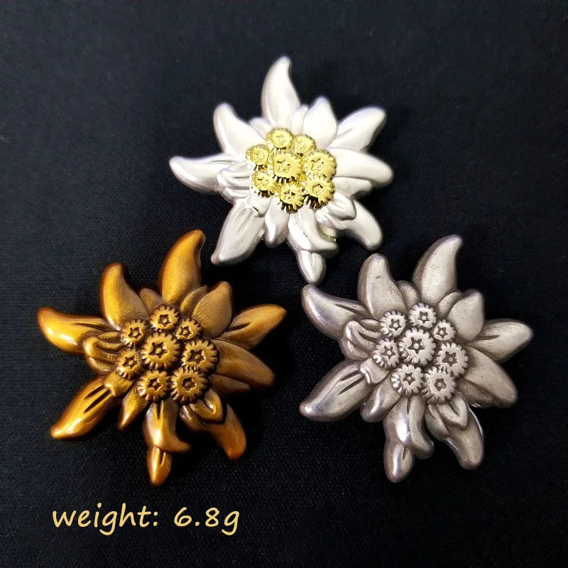 Custom Metal Badge  Vintage European Style Edelweiss Brooch in White Bronze and Antique Silver for Caps Clothes and Bags