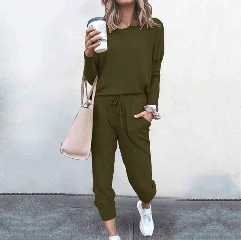 Women's Long Sleeve O-Neck Top and Pants Set One Set Solid Color Casual Pajama Outfit