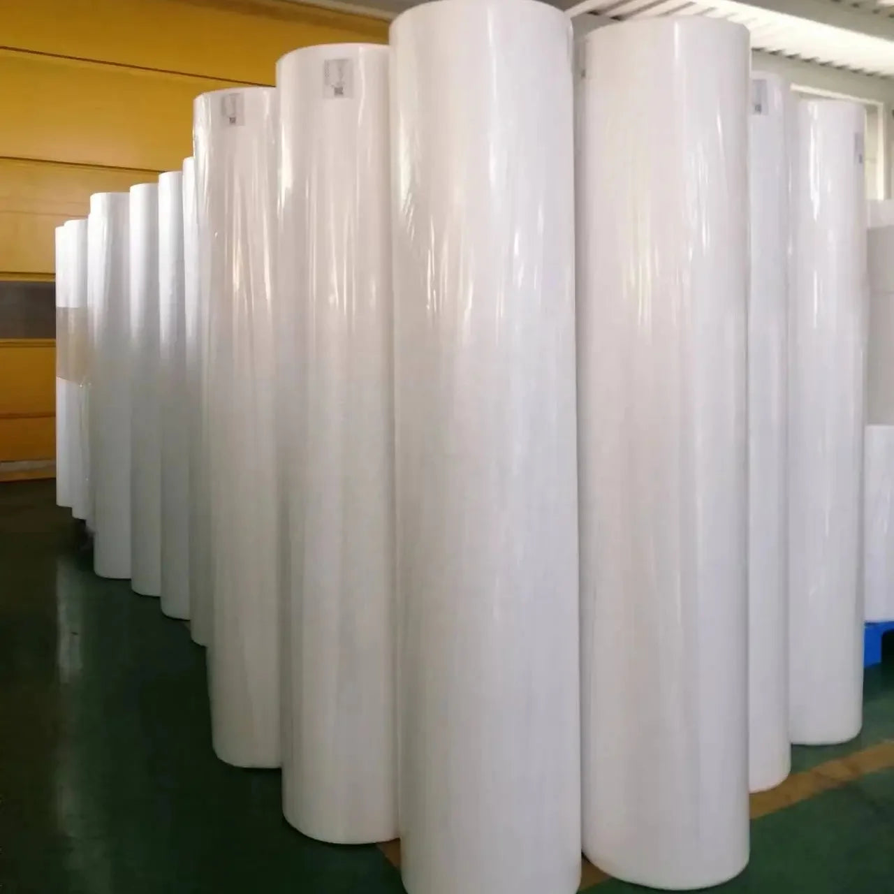 Textile Raw Material Exporter of High Quality Wholesale Polypropylene PP Spunbond Non Woven Fabric for Medical Mattress