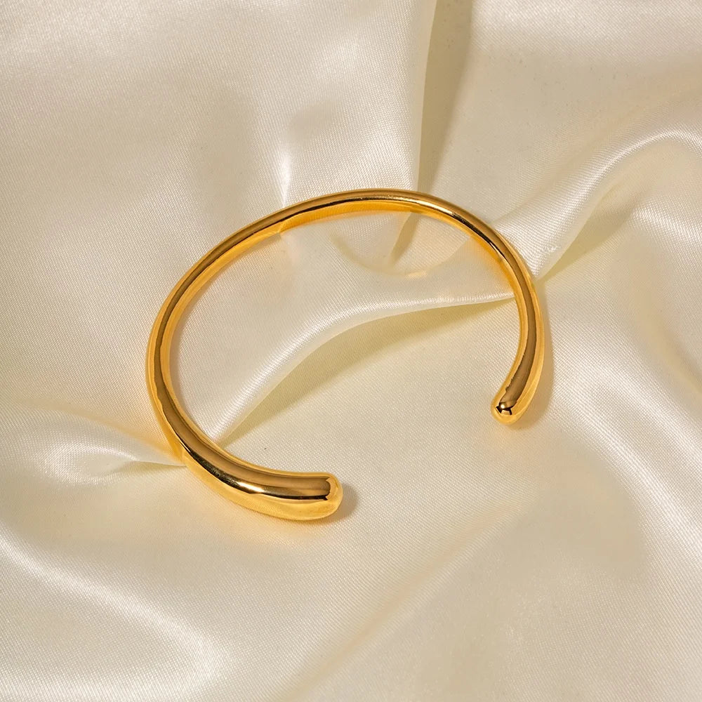 High Quality Wholesale Custom Non Tarnish 18K Gold Plated Stainless Steel Bracelet Chunky Smooth Open Cuff Bangle for Women