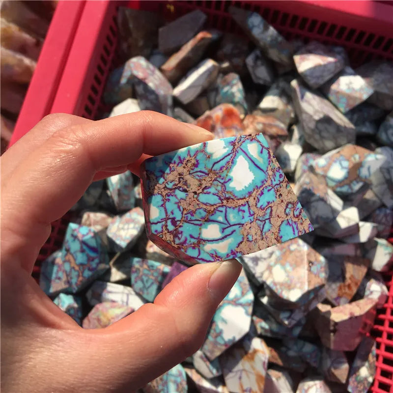 Natural Semi-precious Stone Turquoise Polyhedron Crystal for Healing
