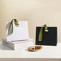 Wholesale Exquisite Jewelry Packaging Paper Bag Portable Small Gift Bags with Handles Logo Print