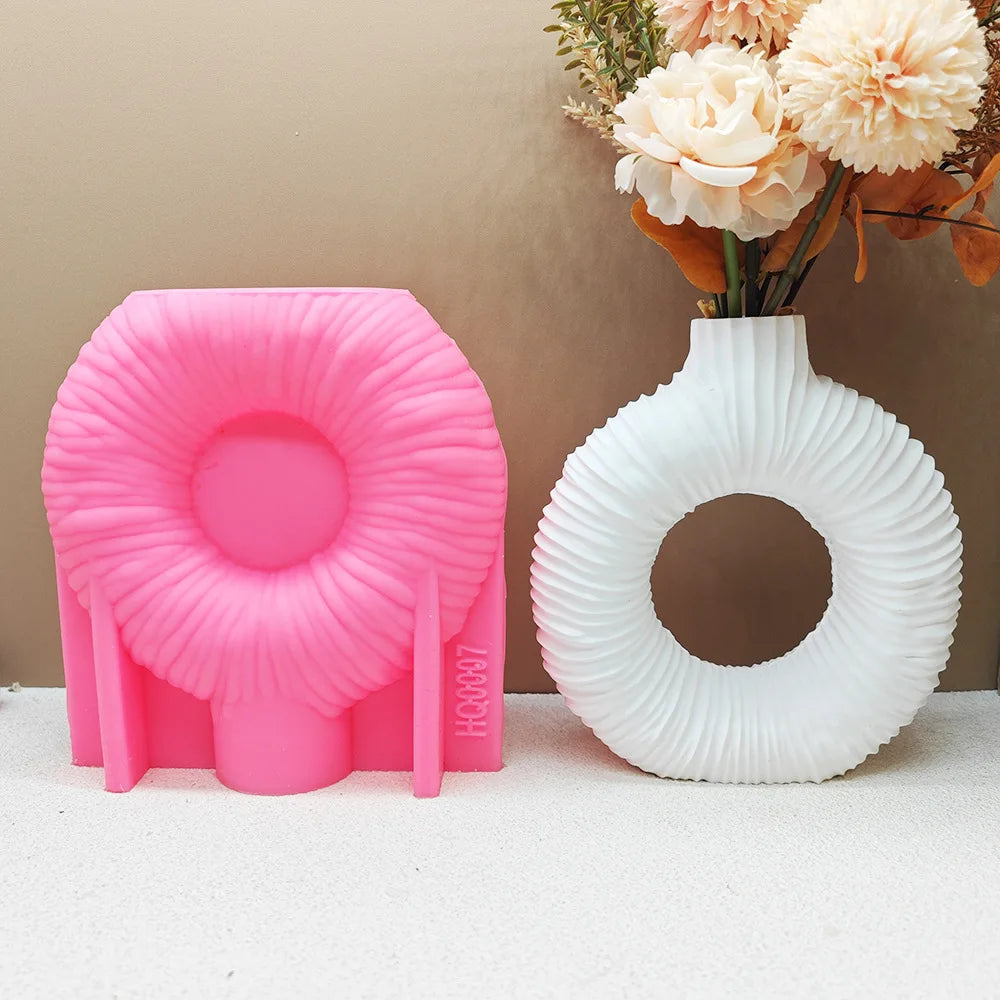 CARATTE Striped Textured Donut Large Vase Silicone Mould for Concrete Gypsum Making MegaBDM