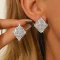Versatile Women's Trendy 1-Pair Diamond Shaped Geometric Stud Earrings Alloy Pearl Silver Plated Simple Sparkling Personalized