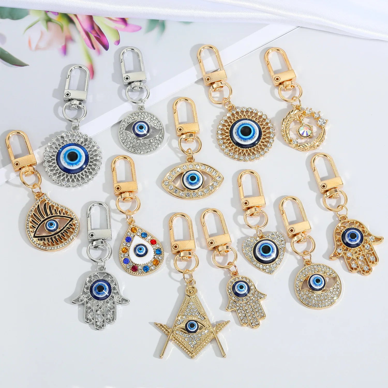 Turkish Evil Eye Hamsa Hand Keychains Evil Eye Keyrings Decor Devil Blue Eyes Pendant Handcraft