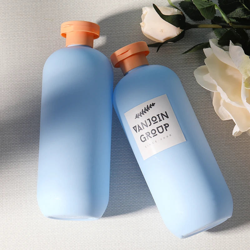 500ml Light Blue HDPE Plastic Cosmetic Bottle Pump Sprayer Soft Touch Body Milk Lotion Squeeze Custom Shampoo Bottle Lotion Pump