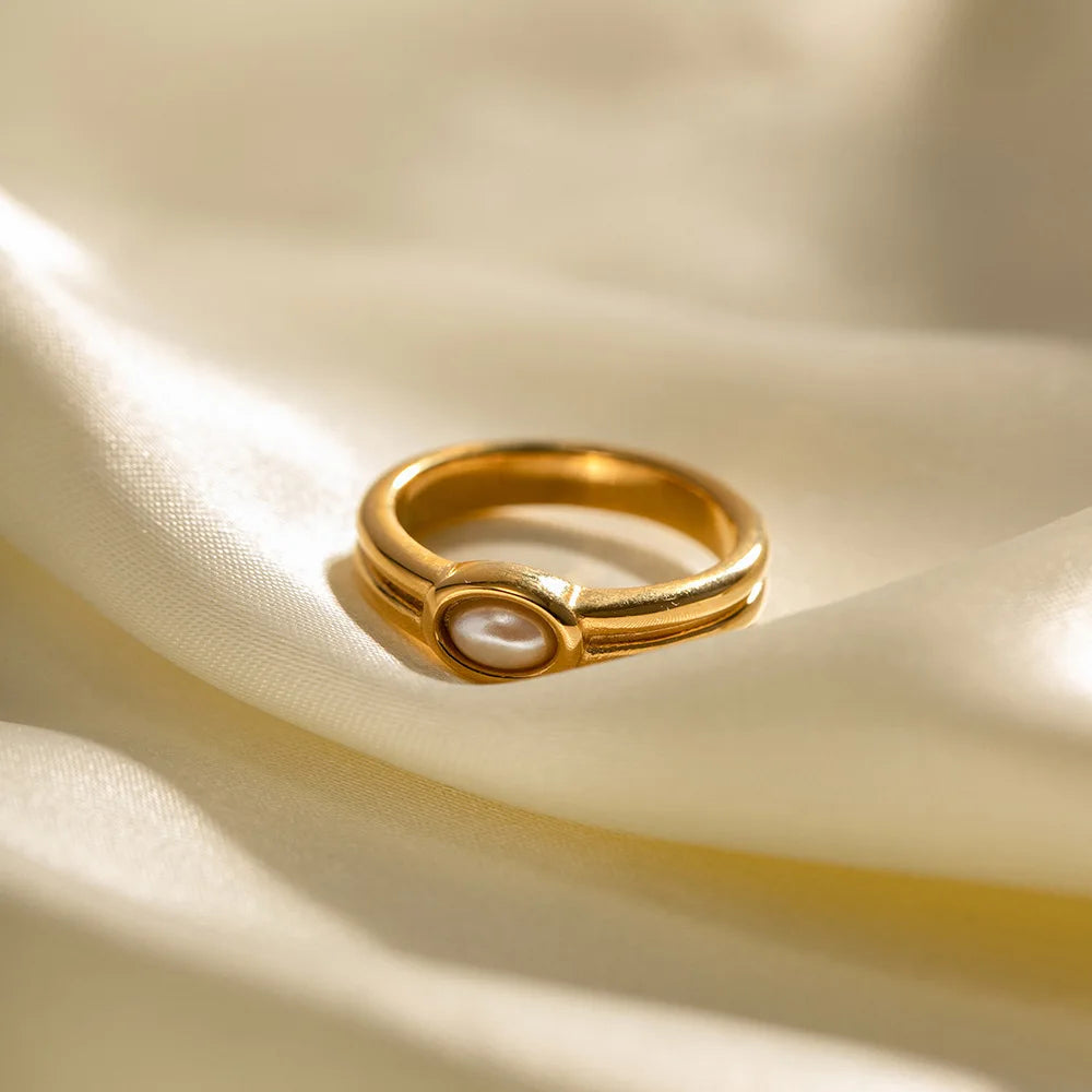 Ilona New Fashion Vintage 18K Gold Plated Rings Dainty Oval Pearl Jewelry Ring Chunky Stainless Steel for Women