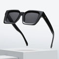 Logo Custom Vintage Fashion Shades Men Square Frame Rivets Sunglasses UV400 Gradient Sunglasses Men Women