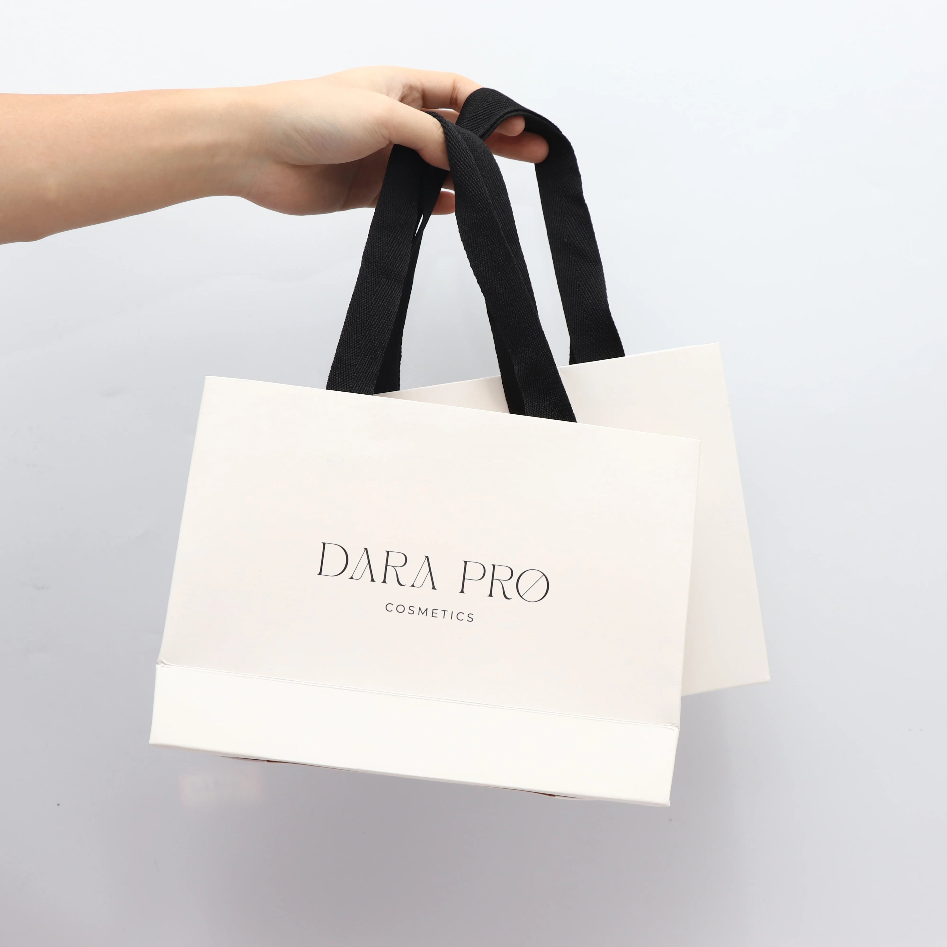 Custom Brand Name Flexiloop Handle Paper Grocery Bag White Coated Printing Paper Packaging Bag for Gift