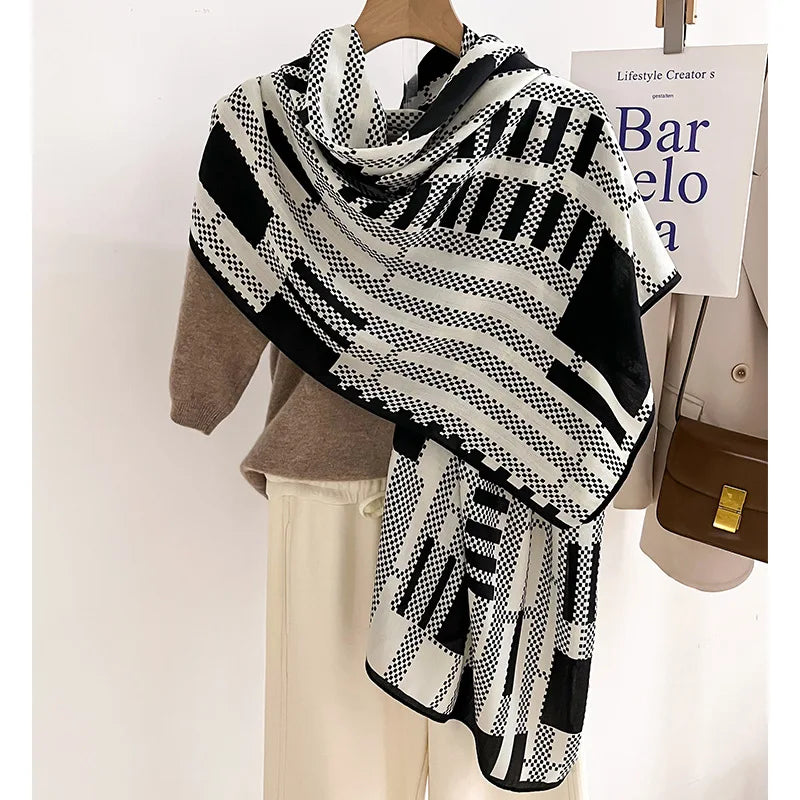 Newest Style Fashion Lady Soft Viscose Printed Shawls Muslim Hijabs 66*178cm Long Checkered Pattern Viscose Scarf Hijab