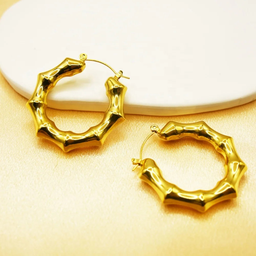 Wholesale Custom 18K Gold Plated Stainless Steel Women's Hiphop Fashion Jewelry Delicate Bright Face Bamboo Gold Hoop Earrings