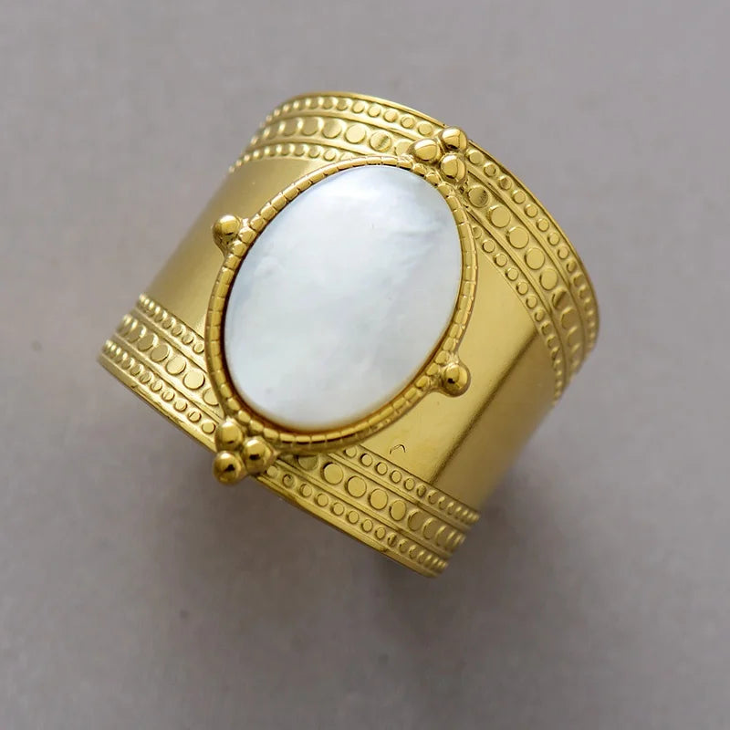 Adjustable Luxury Designer Stainless Steel Rings for Couples Man Woman with Big Center Stone Shell Fashion Jewelry Wholesale