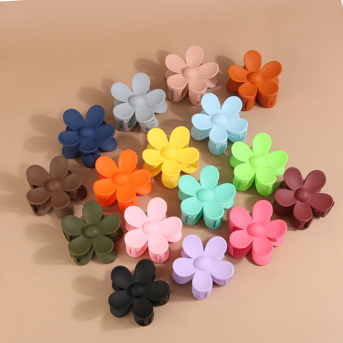Ins Hot Selling Plastic Hair Claw Clips 7.5cm ABS Material Pure Color Flower Hair Claws for Women