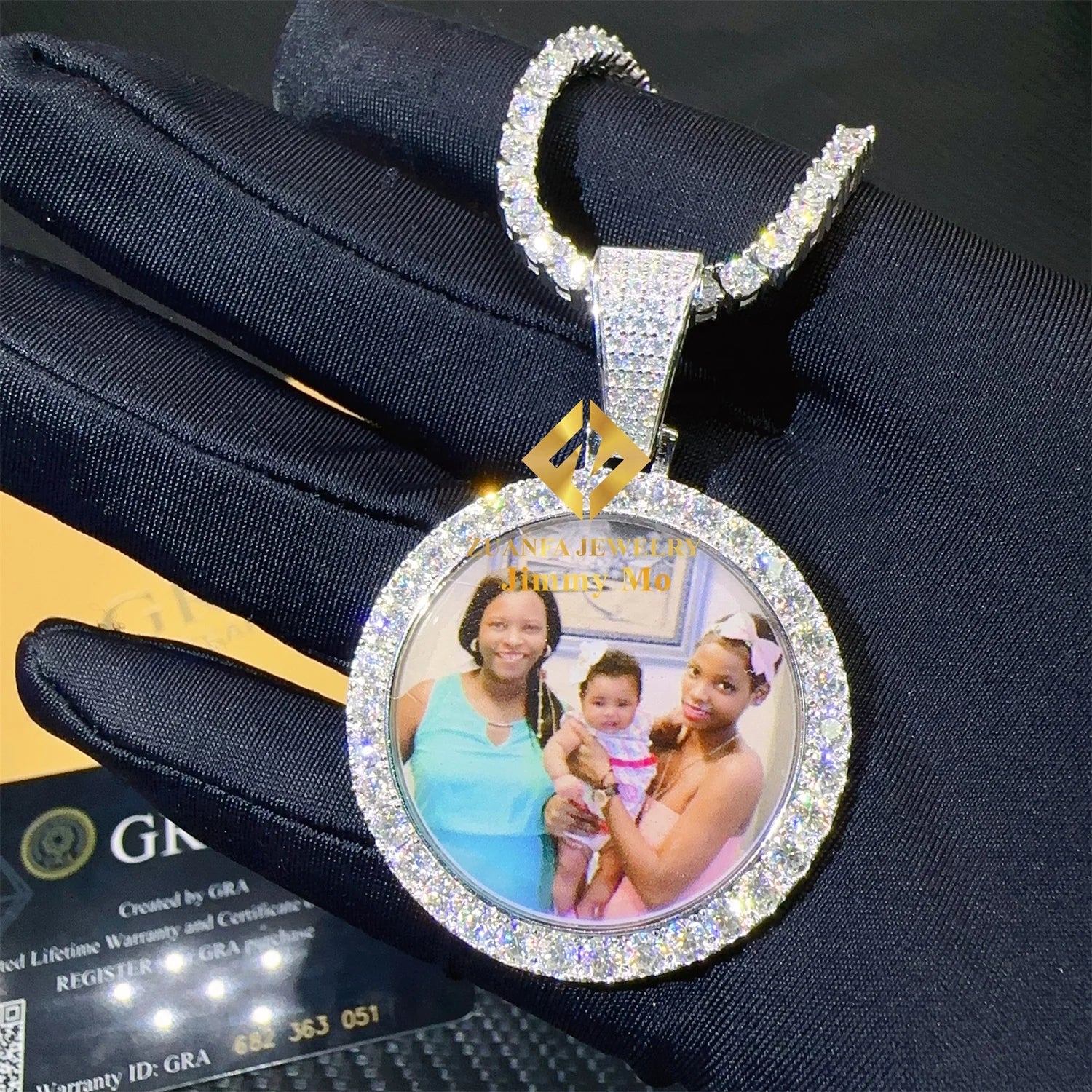 Popular Stylish Pass Diamond Tester   Iced Out Vvs Moissanite  Custom Hip Hop Memory Picture Photo Pendant Necklace Gift