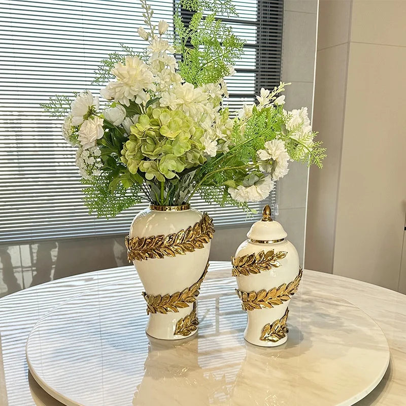 Handmade White Ceramic General Ginger Jars Luxury Gold Plated Floral Decorative Ceramic Vase for Foyer Living Room Home Decor