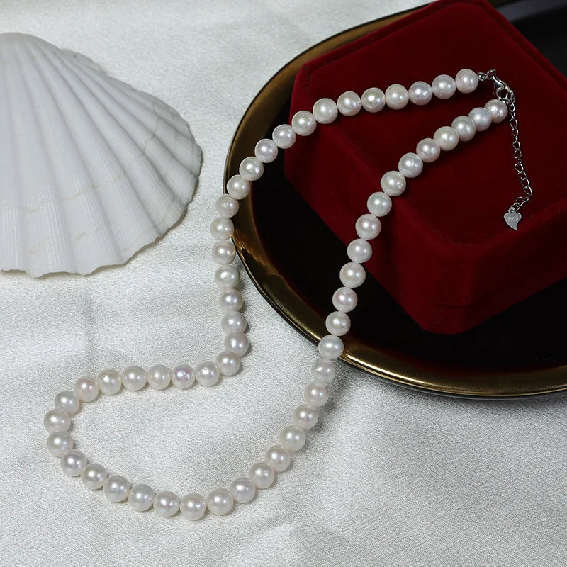 Natural Freshwater Pearl Necklace with S925 Silver Clavicle Chain Fashionable Light Luxury Unisex Trendy Style for Anniversary