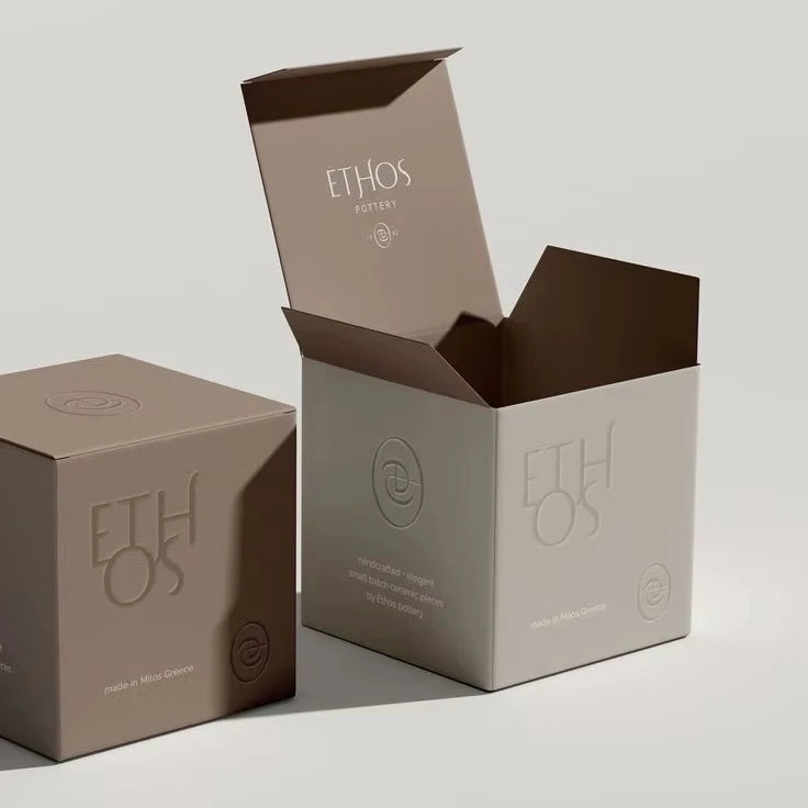 Luxury Custom Logo Candle Box Printed Cardboard Cosmetic Packaging Box Hard Cardboard Luxury Gift Rigid Box