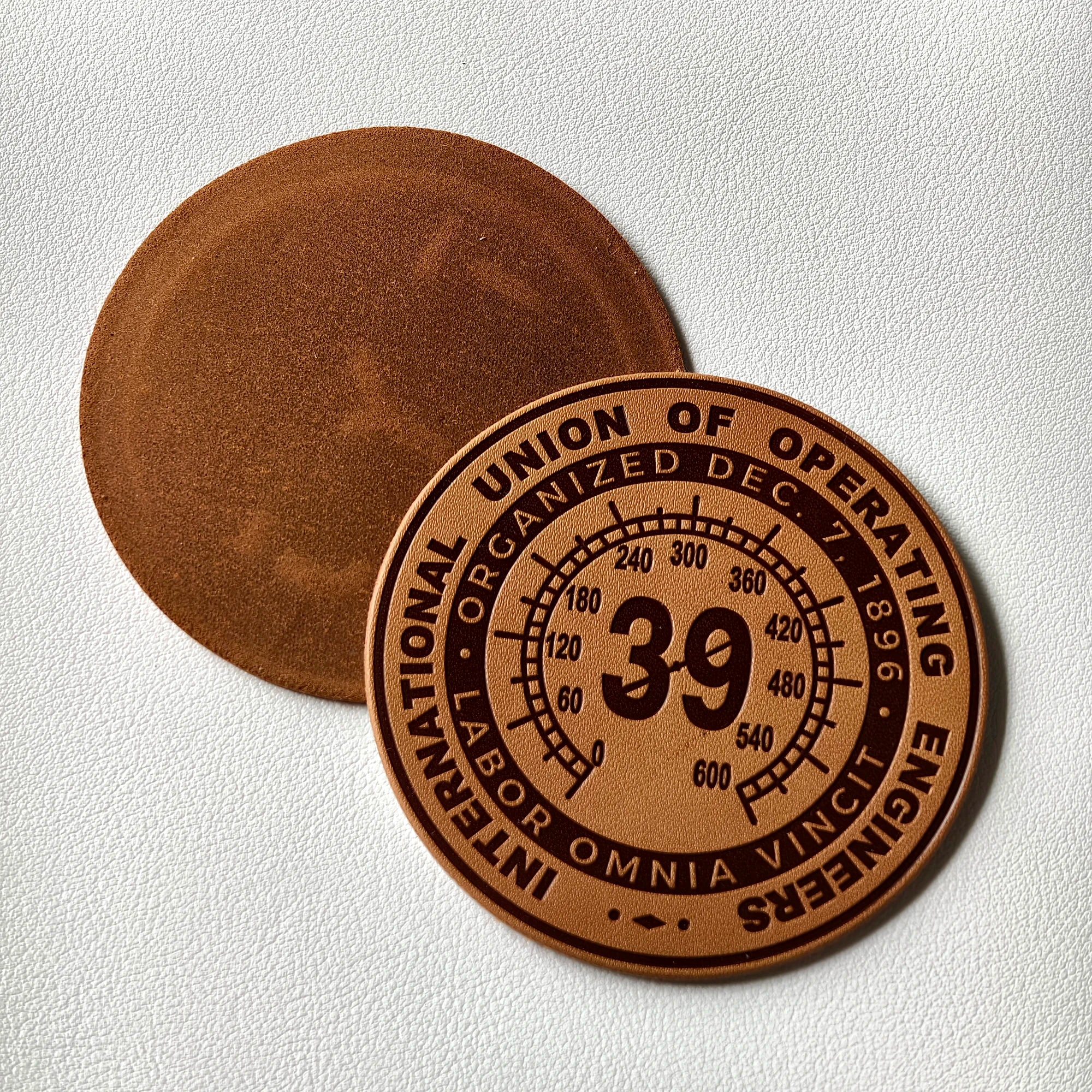 YH-L-0012 Custom Logo PU Leather Labels and Iron on or Sew on Patches for Garment Branding with Durable Faux Leather Material