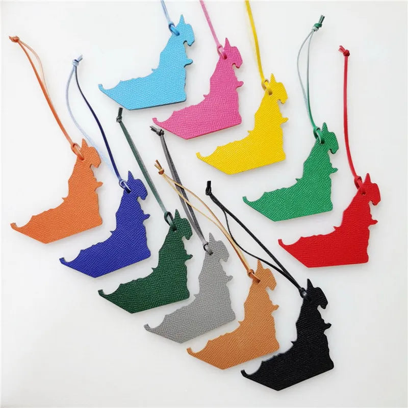 Wholesale Custom Made Fashion Genuine Natural Real Leather the United Arab Emirates Map Keychain Pendant Women Bag Charms Ins