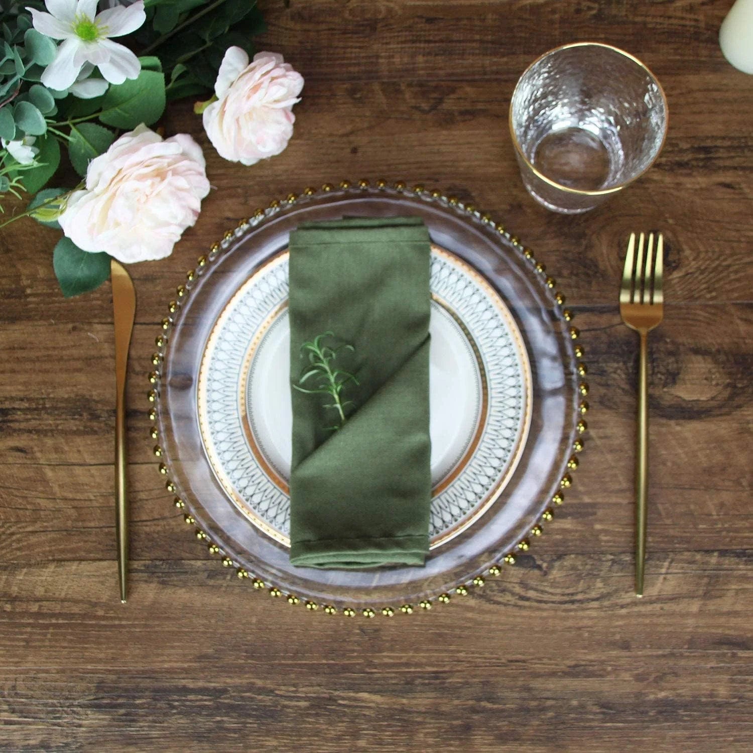 Elegant Olive Green Linen Napkins for Sophisticated Table Settings