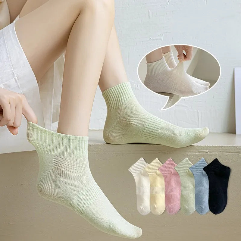 Xianghui Outdoor Running Wholesale Solid Color Ankle Type Breathable Men Custom Sports Socks for Spring